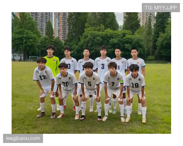 青少年足球规则:比赛时长、换人与场地标准 青少年足球规则:比赛时长、换人与场地标准